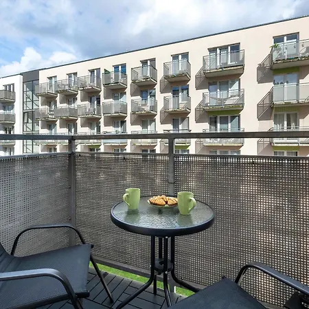 Apartamento Atmospheric In With A Charming Balcony From Renters