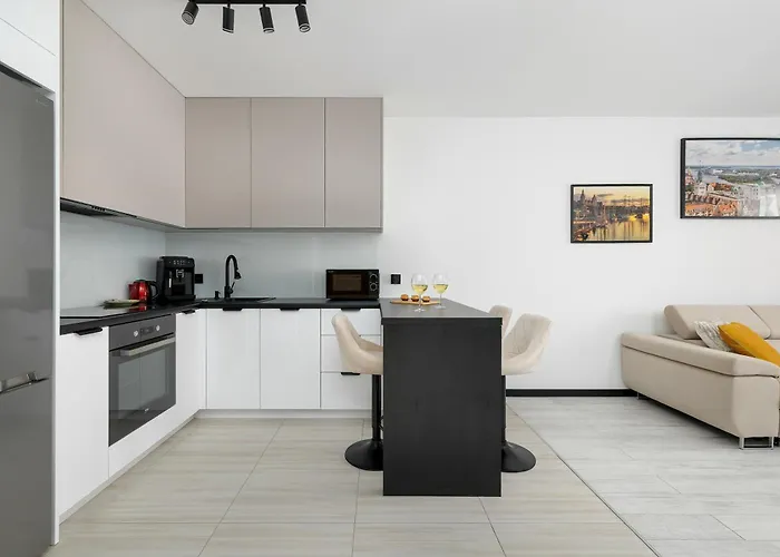 Appartement Atmospheric In With A Charming Balcony From Renters *